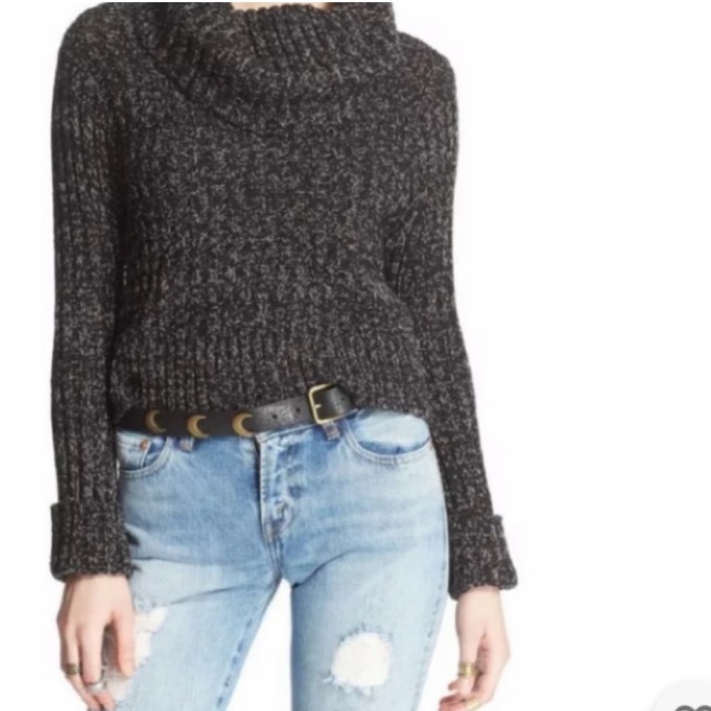 2/$25! Free People Gray Twisted Cable Marled Cropped Turtleneck Sweater M